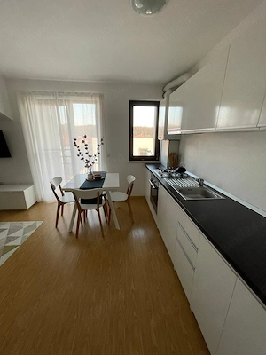 Dumbravita - Apartament decomandat cu 2 camere, vedere catre padure - imagine 6