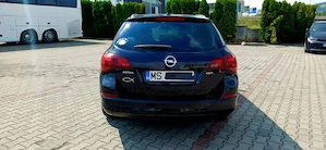Opel Astra J 2011 Sports Tourer - imagine 7