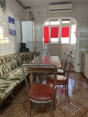 Apartament 3 camere, Zona Barca/Rahova, 2 bai, posibilitate centrala
