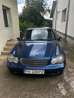 dezmembrez mercedes c200 cdi 2002  - imagine 5