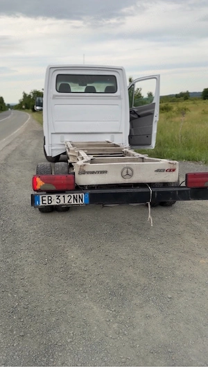 Vând sau schimb Mercedes sprinter 2.2 cu o singură turbină  163 cai An 2010 Acte valabile  - imagine 4