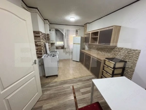 Apartament de vanzare, cu 1 cameră, decomandat, 40 mp, la 2 minute de Pietonala - imagine 3