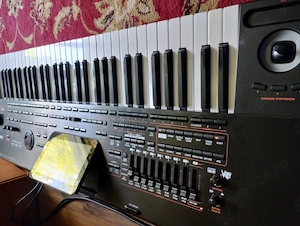 Vând korg pa 4 