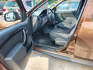 Dacia Duster 1.5 dCi 4x2 Prestige - imagine 10