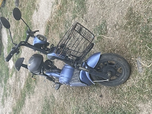 Vând scuter electric 