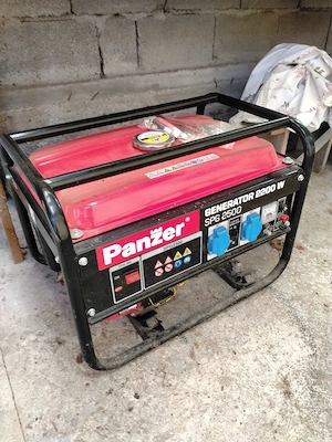Vând generator curent electric Panzer