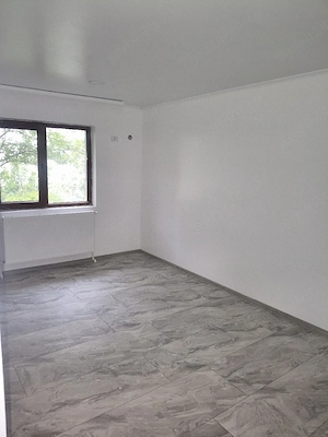 apartament 2 camere  - imagine 5