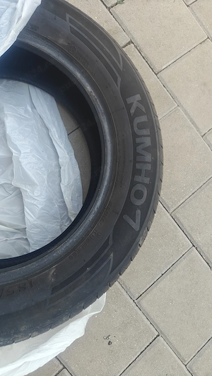 Vând anvelope KUMHO 185/65R15 88T
