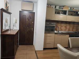 Apartament 4 camere bilateral, etaj 1   spațios și luminos-Craiova - imagine 2