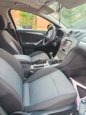 Dezmembrez Ford Mondeo Mk4  - imagine 5