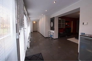 Iulius Mall, parter, 70 mp - imagine 3