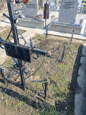 Vând loc de veci cimitirul Mihai Bravu 