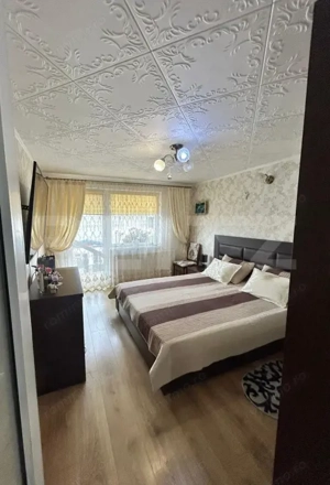 Casa/Vila cu 8 camere, 4 bai - Zarnesti - imagine 14