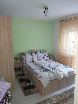 Vand apartament 2 camere Racadau , poze si filmare voi trmite pe whatsapp celor interesati  - imagine 6