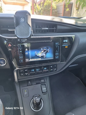 Toyota auris hibrid break an 2015 Euro 6  - imagine 2