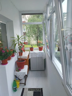 Vand apartament 2 camere Racadau , poze si filmare voi trmite pe whatsapp celor interesati  - imagine 8