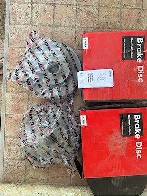 Discuri frana spate Megane 3