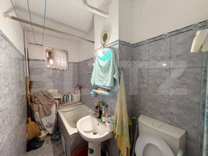 Apartament de 3 camere, semideocomandat, zona Cornitoiu  - imagine 12