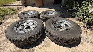 toyota landcruiser roti R16