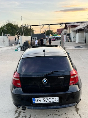 bmw seria 1 2.0D - imagine 2