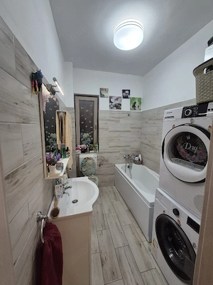 Vand apartament 2 camere  - imagine 3