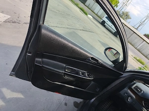 Vând Volkswagen Passat B6   2.0 TDI BKP 140 CP   2006 full fara trapa - imagine 2