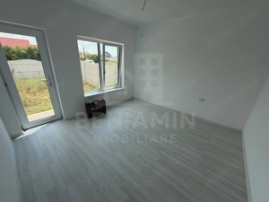 Casa-3 Dormitore-3 bai-Teren 300mp-Damila str Ficusului-La cheie - imagine 6