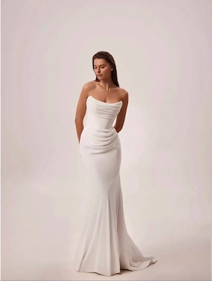 Vand rochie mireasa