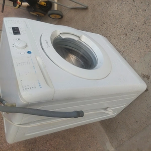 Masina de spalat indesit