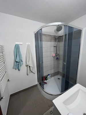 Apartament 3 camere decomandat, 70 mp, Buhusi   Central, zona linistita, mobilat - imagine 9
