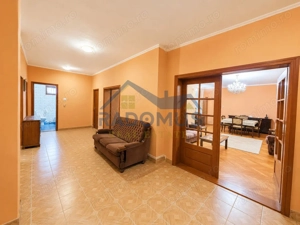 Vila 4 camere | Teren 532 mp | Piscina si foisor | Str. Lupeni - imagine 8