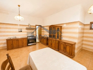Vila 4 camere | Teren 532 mp | Piscina si foisor | Str. Lupeni - imagine 14