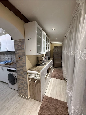 Inchiriez apartamanet 2 camere zona Lipovei - direct proprietar - imagine 2