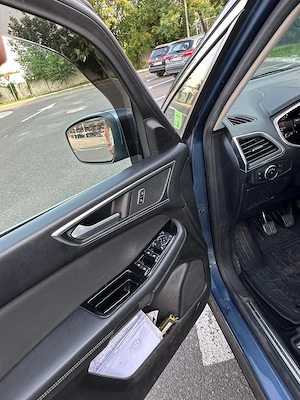 Vând Ford S max  2018 ,motor 2.0 ,140cp ,combustibil diesel, unic proprietar  - imagine 5