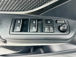 Toyota C-HR - imagine 11