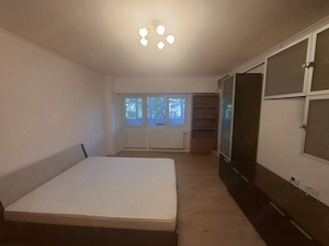 Direct proprietar- Inchiriez garsonieră proaspăt renovată   Zona Mall Vitan   Metrou Mihai Bravu