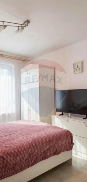 Apartament cu 3 camere de vânzare în zona Sud-Est - imagine 3