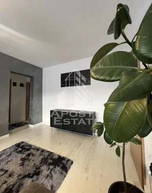 Apartament cu 3 camere ,zona Centrala - imagine 2