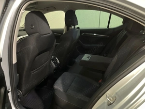 Skoda Octavia - imagine 11