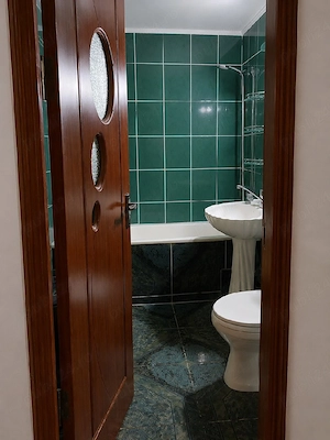 Proprietar - Apartament 3 camere, 70 mp, 56500  - imagine 2