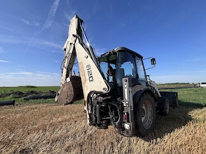 Buldoexcavator Terex 820