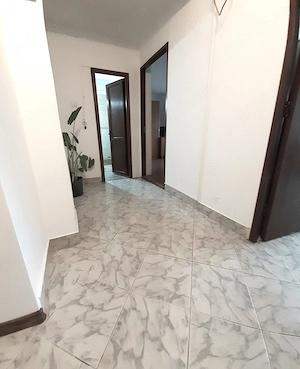 Inchiriez apartament la parter in Rosiori de Vede 