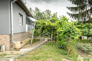 Casă renovată cu teren de 1.425 mp de vânzare în Năsal, com. Țaga - imagine 5