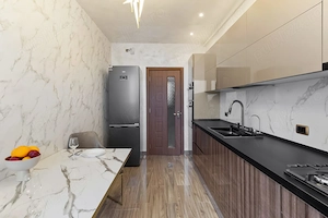 Inchiriez ap 2 camere langa Coresi, disponibil imediat  - imagine 4