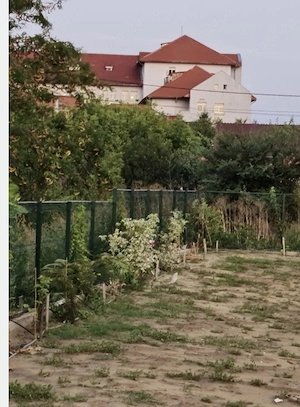 Loc de casă.62500 euro 500mp. Lângă magazinul lidl.