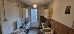 Apartament cu 3 camere decomandate în zona Decebal  - imagine 2