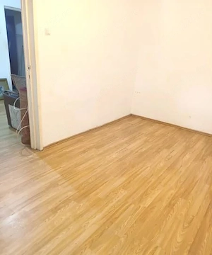 Apartament 2 camere de vanzare zona Km 4-5, parter, boxa - imagine 3