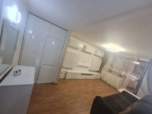 Apartament de închiriat în Tg.Neamț , str. Mărășești bl. 11, complet mobilat si utilat. - imagine 2