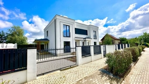 Duplex premium cu design modern | 113 mp util | 3 bai | zid dublu | Mosnita Noua - imagine 2