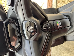 Vand scuter Yamaha xmax 300 - imagine 2